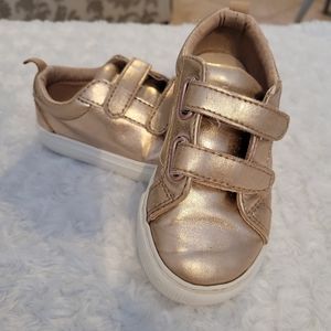 Gold Gap toddler tennis shoes!